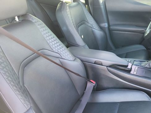 Used 2020 Lexus UX 250h 250h Base w/ Premium Package image 19