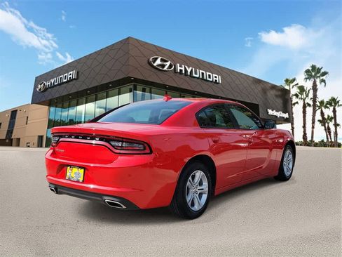Used 2023 Dodge Charger SXT image 3