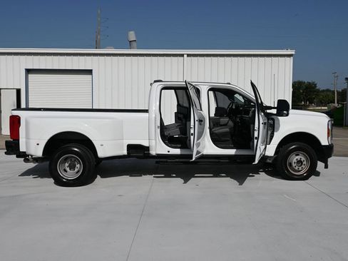 Used 2025 Ford F350 XL AWD/4WD image 14