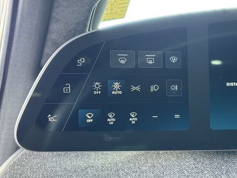 Used 2024 Lucid Air Touring AWD/4WD image 33