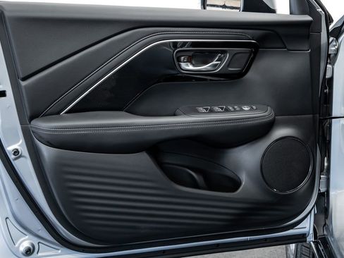 Certified 2025 Acura ADX FWD image 20