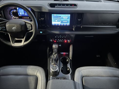 Used 2023 Ford Bronco Big Bend w/ Sasquatch Package image 33