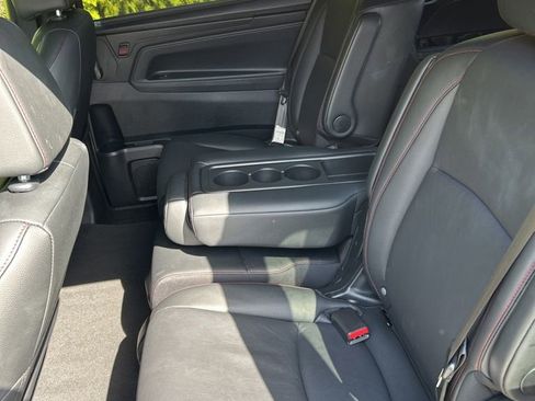 Used 2025 Honda Odyssey Sport-L image 25