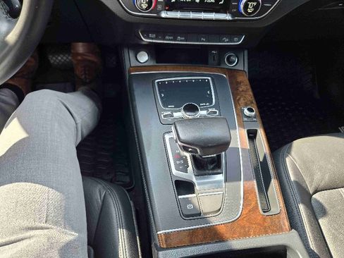 Used 2018 Audi Q5 2.0T Premium Plus w/ Premium Plus Package image 14