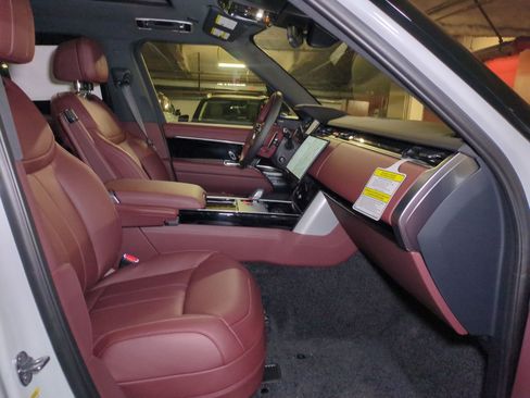New 2026 Land Rover Range Rover SE AWD/4WD image 30