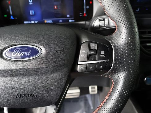 Used 2024 Ford Escape ST-Line w/ Tech Pack #1 AWD/4WD image 39