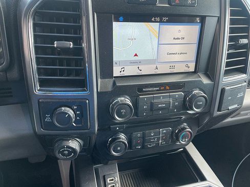 Used 2018 Ford F150 XLT w/ Equipment Group 302A Luxury AWD/4WD image 13