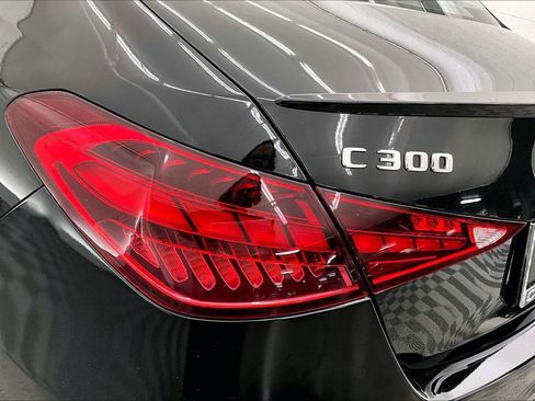 Used 2022 Mercedes-Benz C 300 Sedan image 27
