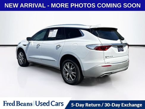 Used 2023 Buick Enclave Essence w/ Experience Buick Package AWD/4WD image 6