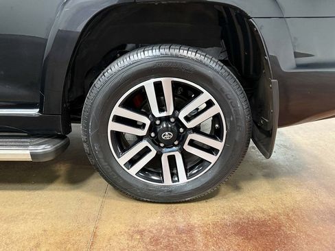 Used 2021 Toyota 4Runner Limited image 91