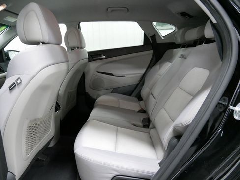 Used 2017 Hyundai Tucson Sport w/ Cargo Package image 19