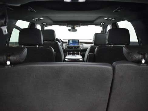 Used 2022 Chevrolet Tahoe High Country image 11