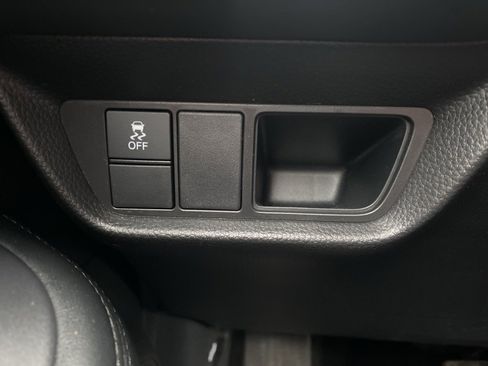 Used 2023 Honda HR-V LX image 11