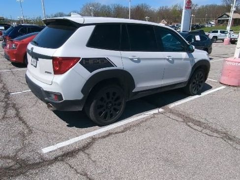 Used 2023 Honda Passport EX-L image 10