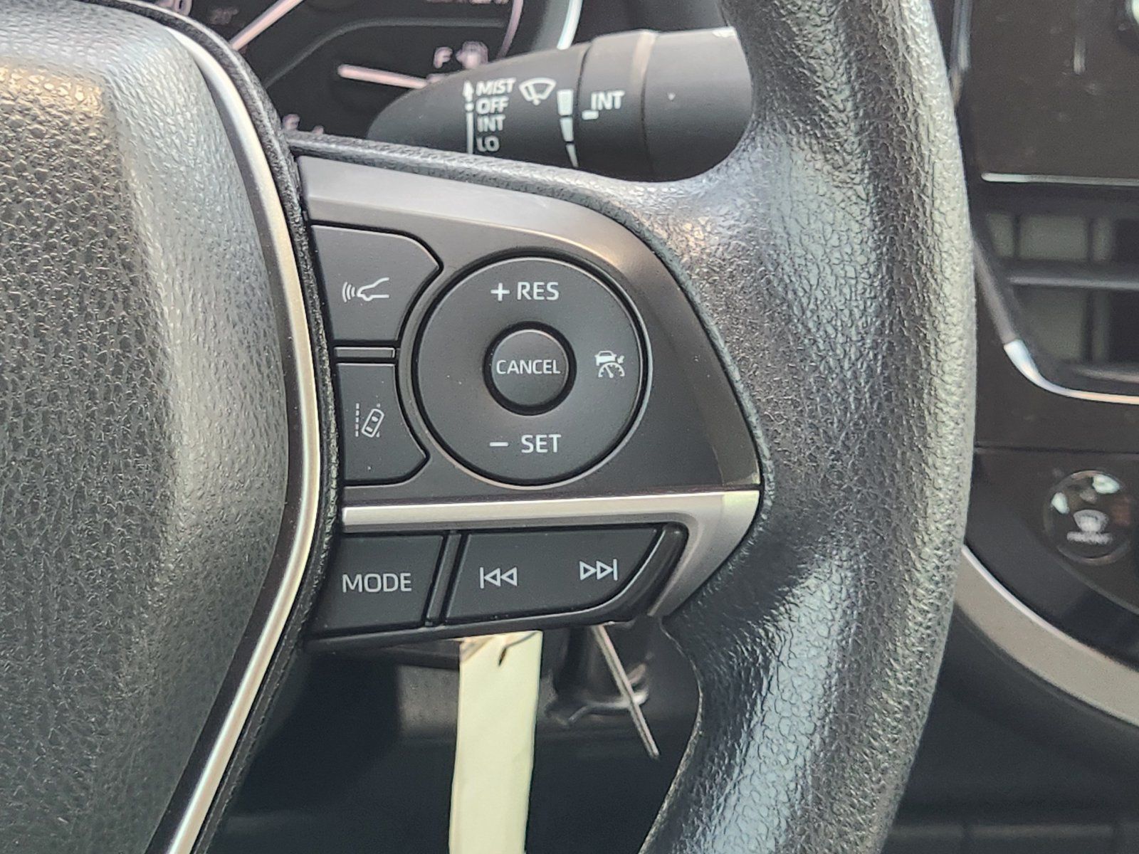 Used 2024 Toyota Camry LE FWD image 30