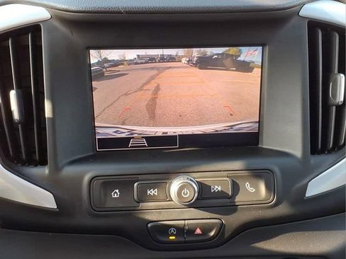 Used 2023 GMC Terrain SLE FWD image 19