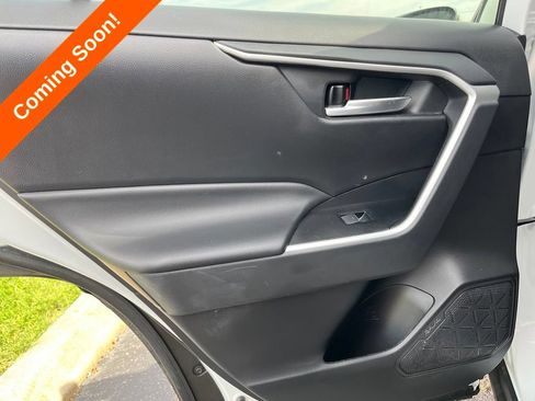 Used 2023 Toyota RAV4 XLE FWD image 29