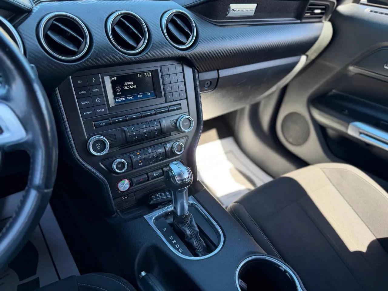 Used 2018 Ford Mustang Convertible RWD image 43