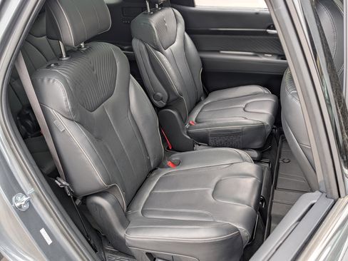 Used 2024 Hyundai Palisade Calligraphy image 23