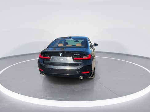 Used 2025 BMW 330i xDrive Sedan w/ M Sport Package image 7