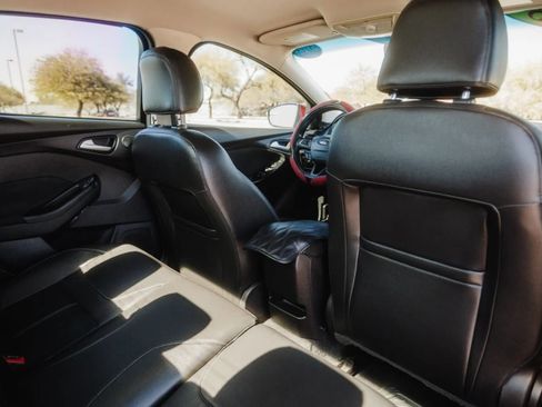 Used 2015 Ford Focus Titanium image 33