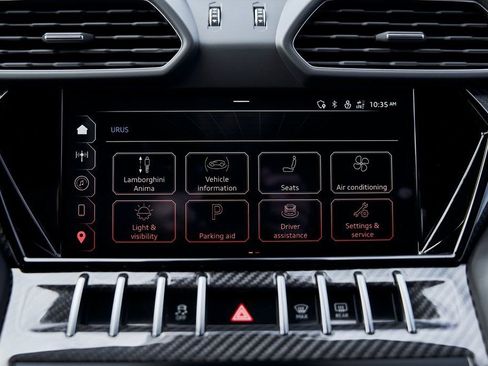 Used 2024 Lamborghini Urus Performante AWD/4WD image 85
