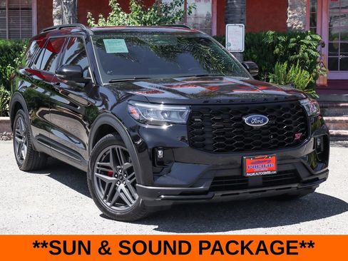 Used 2025 Ford Explorer ST w/ Sun And Sound Package AWD/4WD image 2