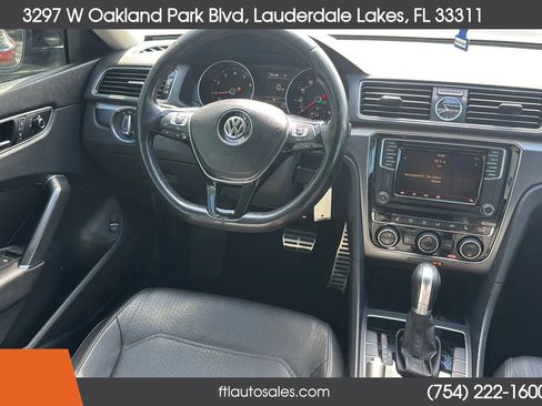 Used 2017 Volkswagen Passat 1.8T R-Line FWD image 26