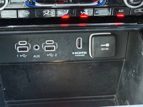 Certified 2024 Jeep Grand Cherokee Summit AWD/4WD image 33