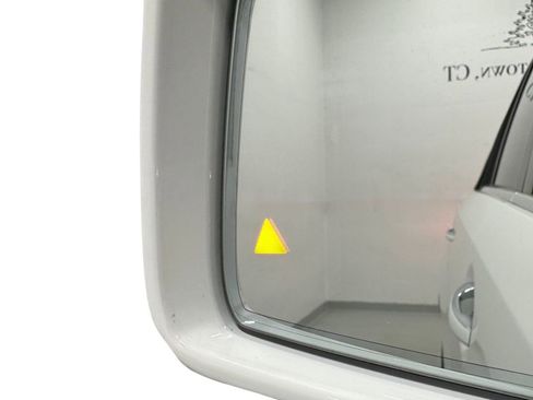 Used 2014 Mercedes-Benz ML 550 4MATIC image 22