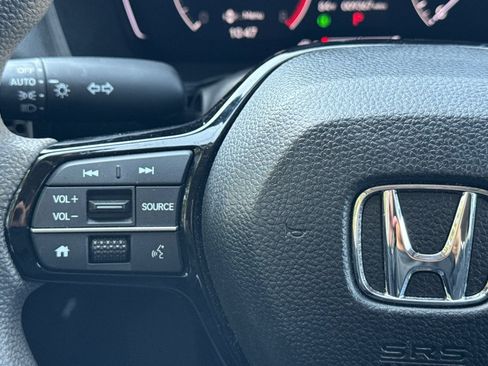 Used 2023 Honda Civic LX image 25