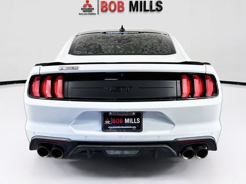 Used 2022 Ford Mustang GT w/ Black Accent Package RWD image 6