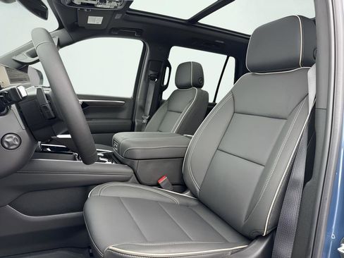 New 2026 Chevrolet Tahoe Premier w/ Sun And Tow Package AWD/4WD image 13