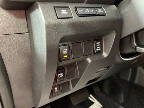 Used 2025 Nissan Frontier Pro-X w/ Pro Convenience Package RWD image 31