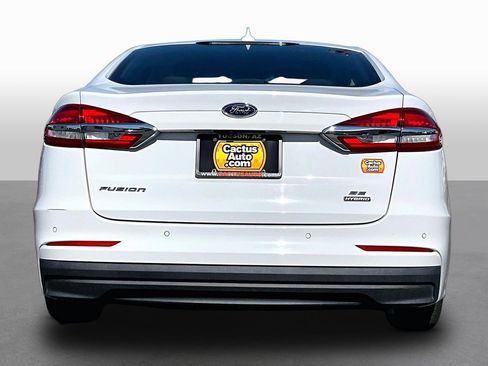 Used 2020 Ford Fusion SE FWD image 4