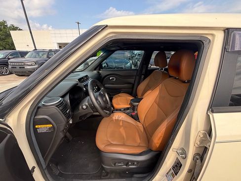 Used 2015 Kia Soul ! w/ Sun & Sound Package FWD image 20