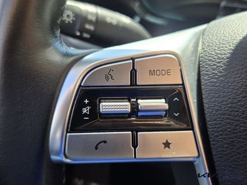 Used 2023 Kia Telluride EX image 30