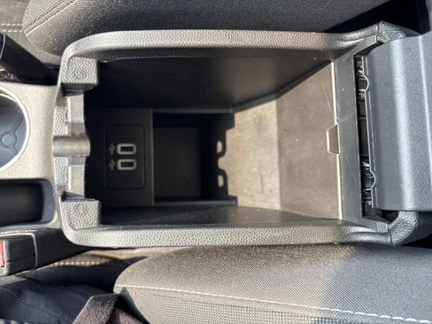 Used 2019 Ford Fiesta SE w/ Equipment Group 201A FWD image 31