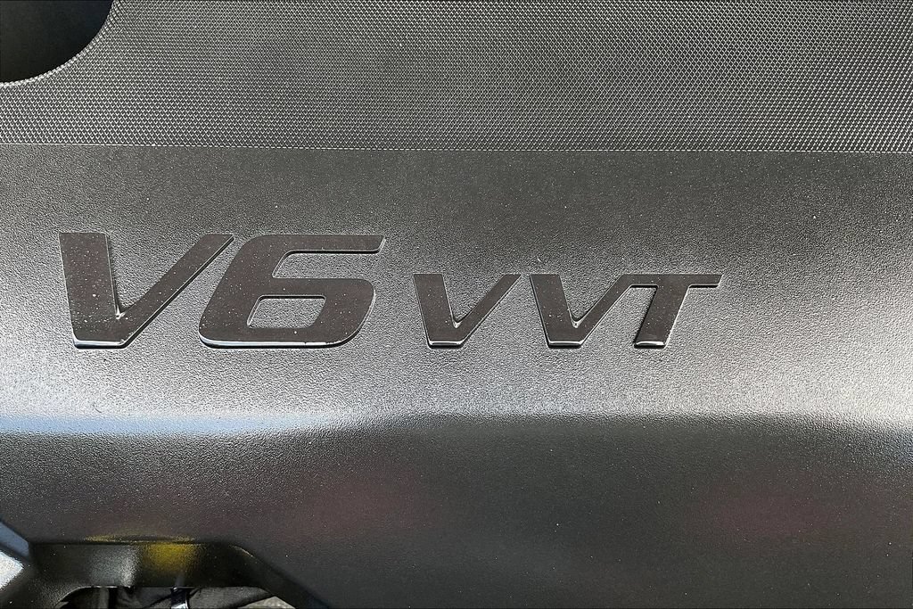 Used 2023 Buick Enclave Essence FWD image 34