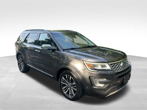 Used 2016 Ford Explorer Platinum AWD/4WD image 8
