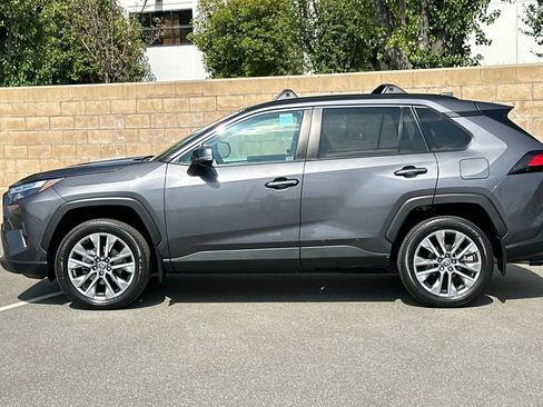 Used 2023 Toyota RAV4 XLE Premium FWD image 7