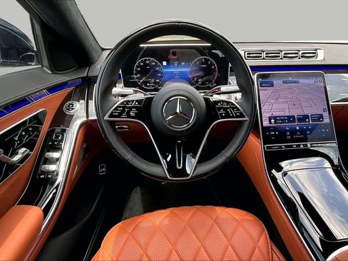 Used 2024 Mercedes-Benz S 580 4MATIC Sedan image 6