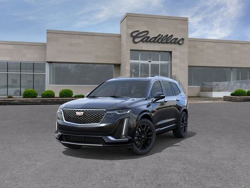 New 2025 Cadillac XT6 Luxury image 8