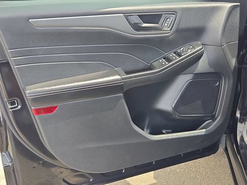 Used 2025 Ford Escape Active FWD image 14