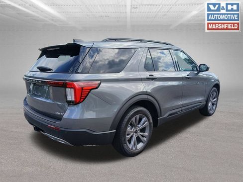 New 2026 Ford Explorer Active w/ Active Comfort Package AWD/4WD image 7