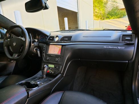 Used 2016 Maserati GranTurismo Sport RWD image 23