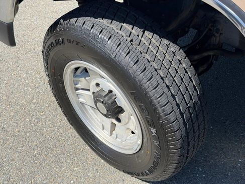 Used 1994 Toyota 4Runner SR5 AWD/4WD image 8