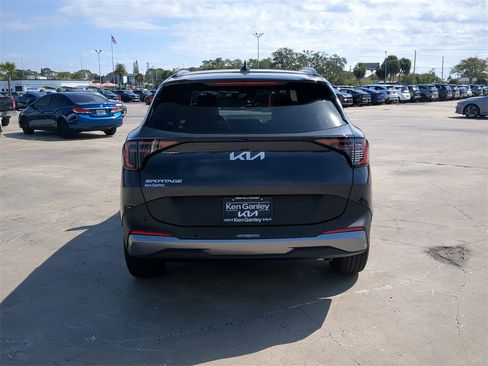 New 2026 Kia Sportage EX image 7