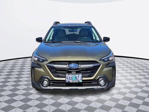 Used 2023 Subaru Outback Premium AWD/4WD image 9