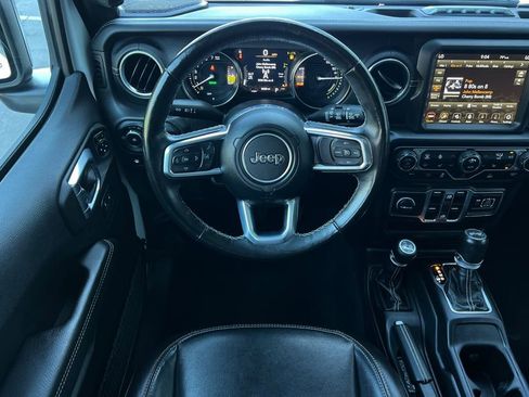 Used 2023 Jeep Wrangler Unlimited Sahara w/ Cold Weather Group AWD/4WD image 14